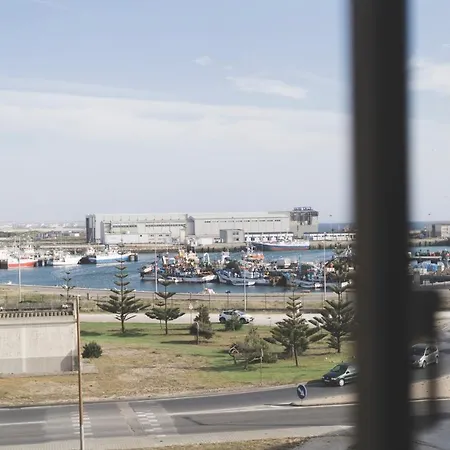 10 - Relax And Surf In Peniche