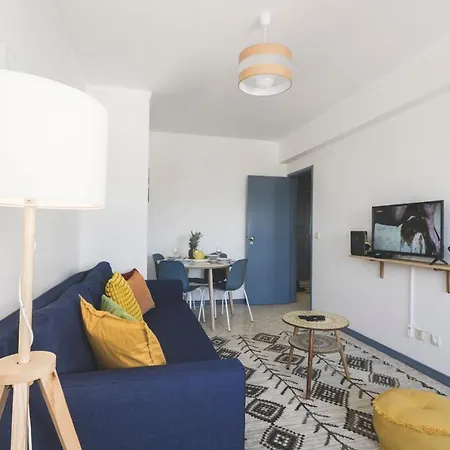 10 - Relax And Surf In Peniche